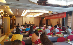 「黃山會(huì)議」新聞采寫(xiě)與攝影黃山高級(jí)研修班