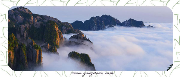 參加黃山旅游跟團(tuán)，有機(jī)會(huì)可以欣賞到黃山四絕之黃山云海！