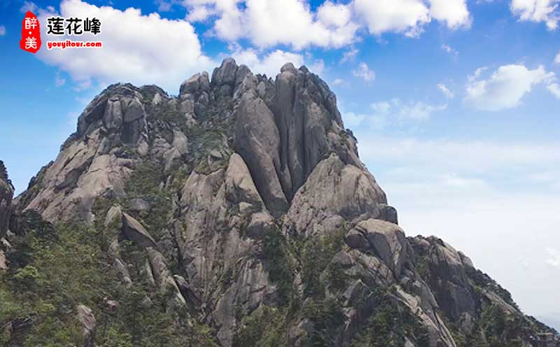 黃山的三大主峰之蓮花峰 圖示
