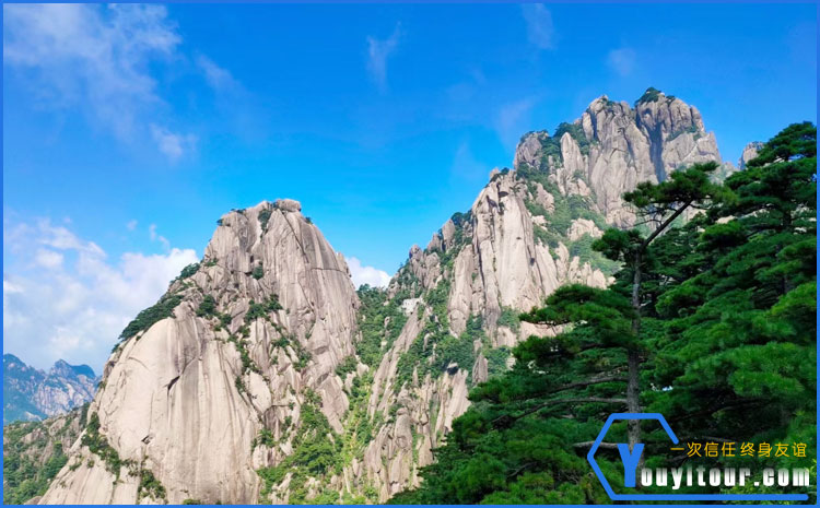 黃山蓮花峰、天都峰